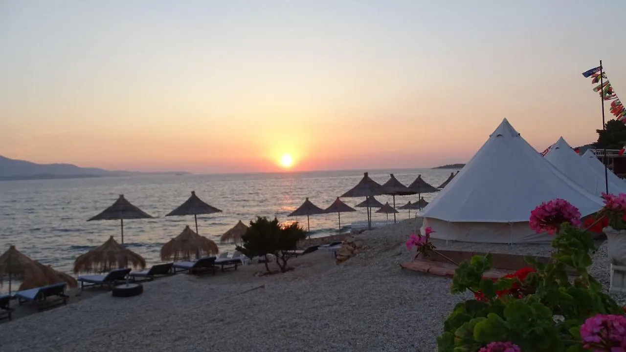 Glamour Camping Paradise Ksamil Hotel