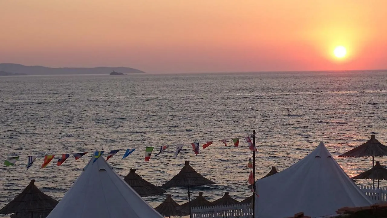 Glamour Camping Paradise Ksamil Hotel 0*,